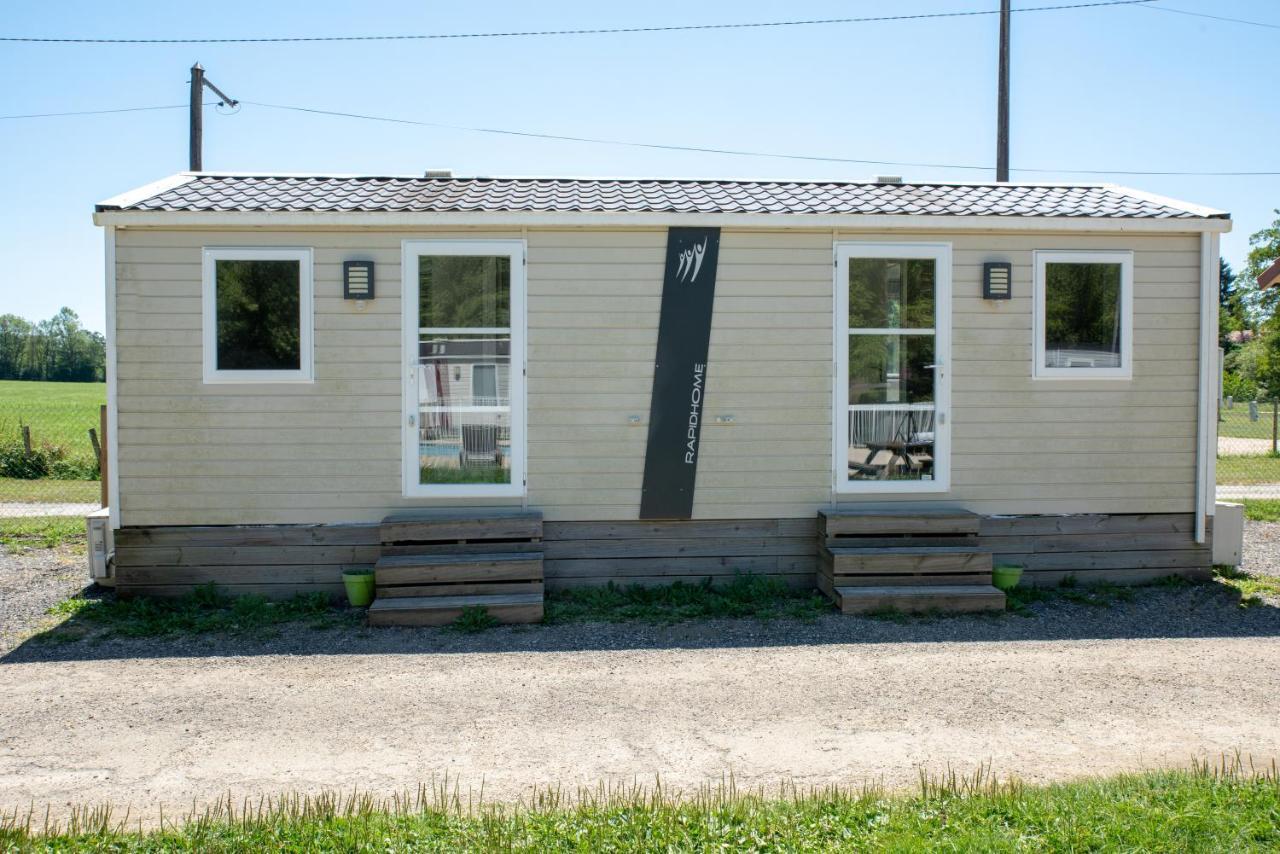 Camping Du Sevron Saint-Etienne-du-Bois  Экстерьер фото