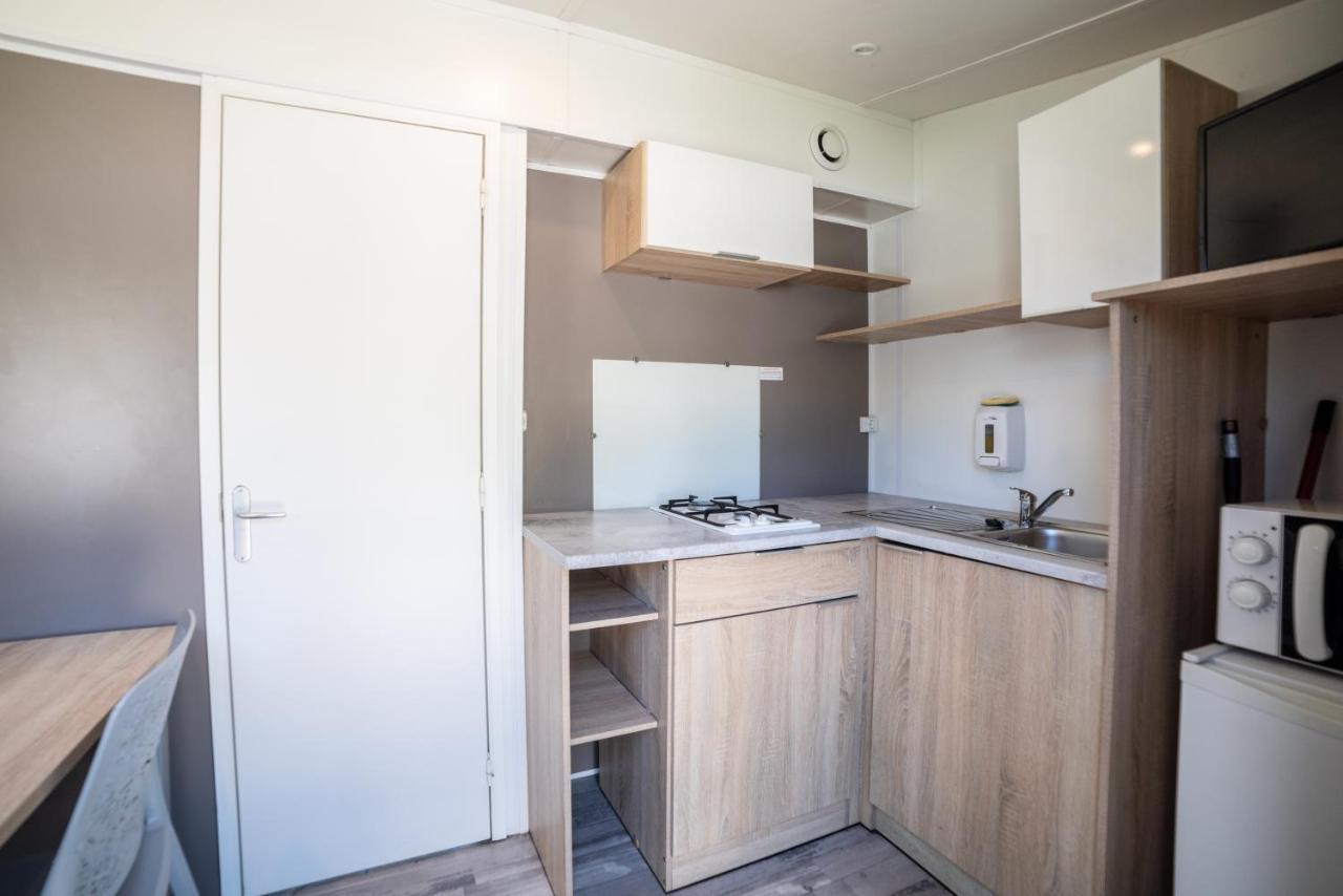Camping Du Sevron Saint-Etienne-du-Bois  Экстерьер фото